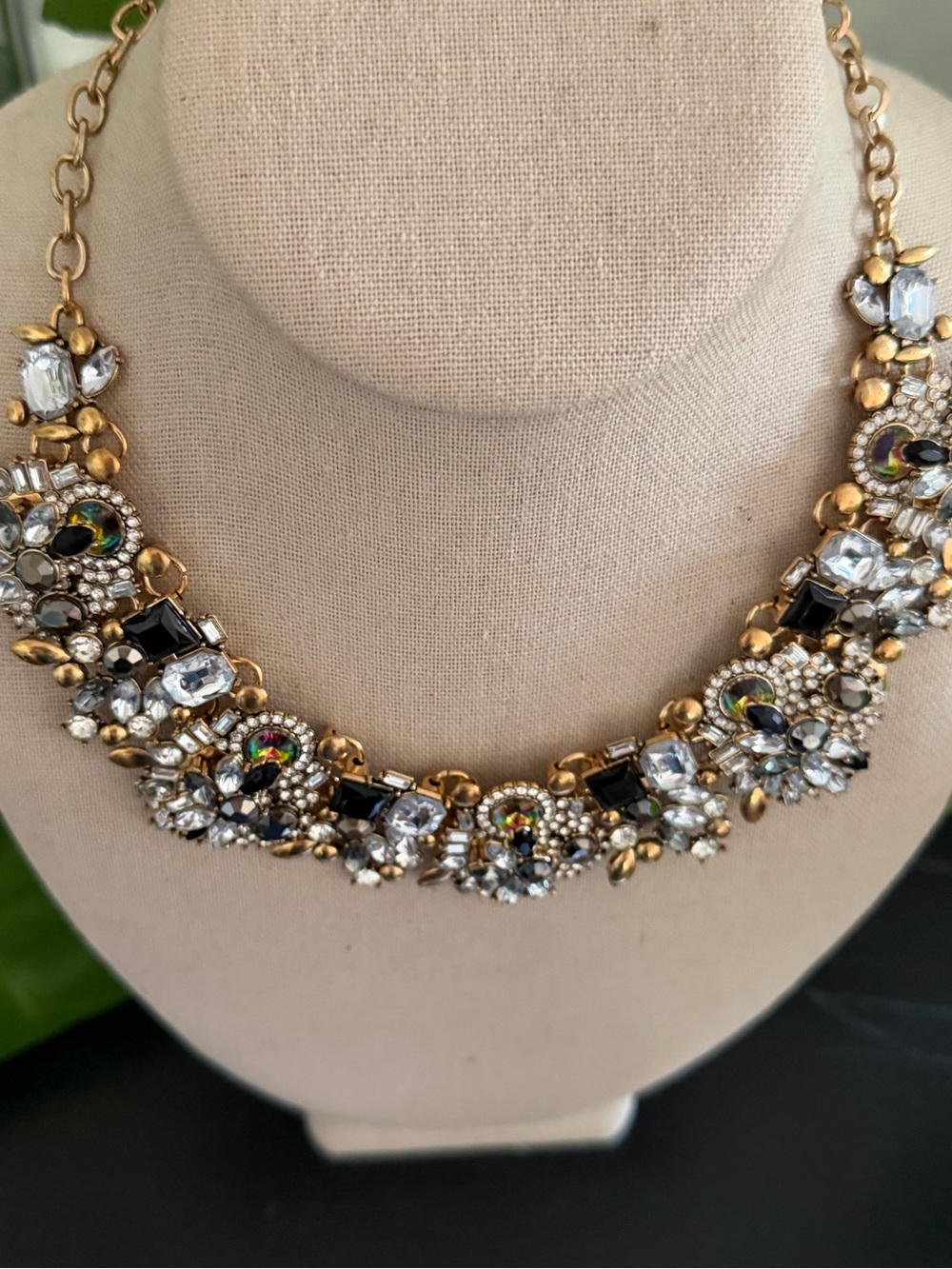 Vintage Gold-Tone Multi Color Crystals & Rhinestone Cluster Statement Necklace - Picture 2 of 4
